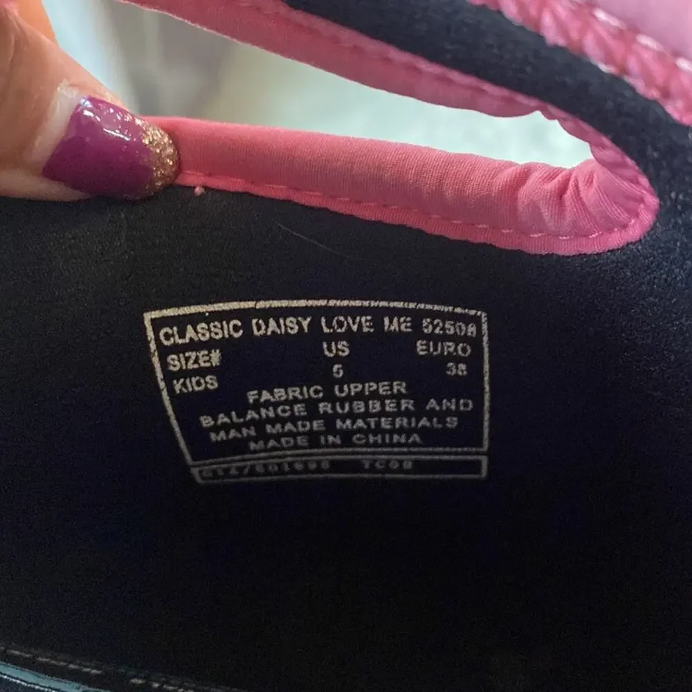 Bogs classic Daisy Love Me pink snow rain boot 30 spring girly  youth size 5